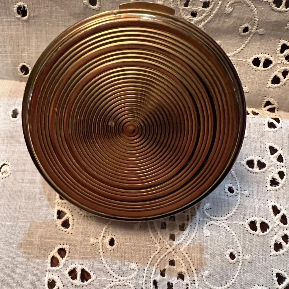 Vintage Round Gold Tone Metal /Rhinestones Compact